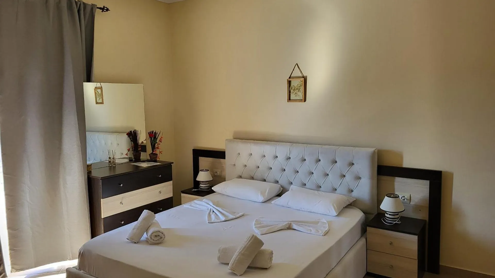 Apartments Jay Ksamil