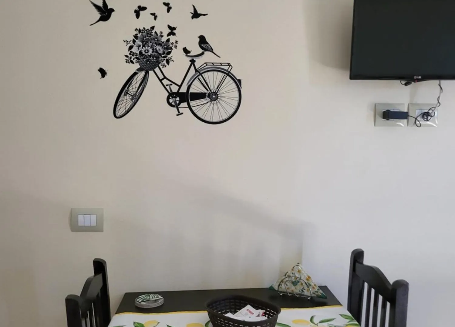 Apartments Jay Ksamil