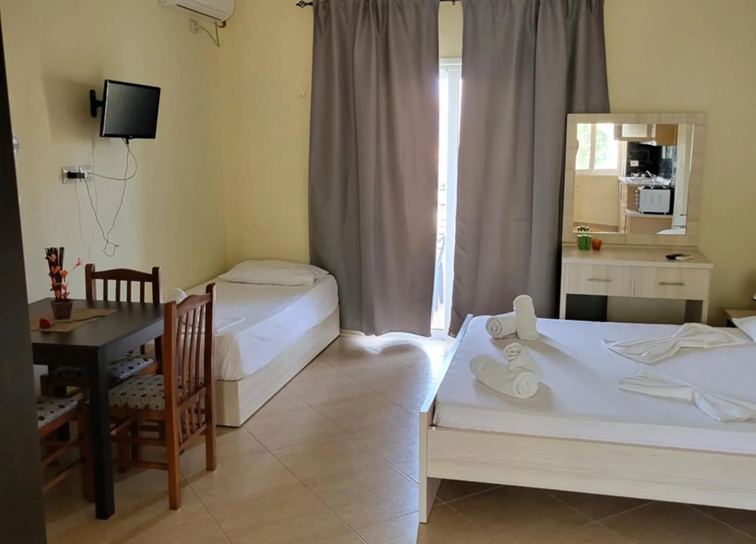 קסאמיל Apartments Jay אלבניה